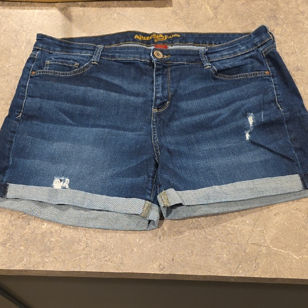 (J43) Arizona Jean Company Blue Jean Shorts Destress Cuff Style Sz 18